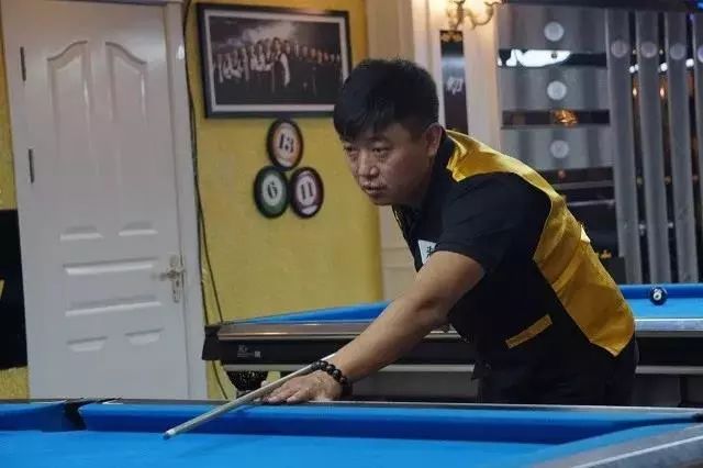 出他无与伦 出他无与伦