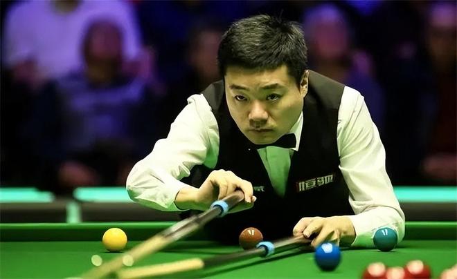 更加坚定的 更加坚定的