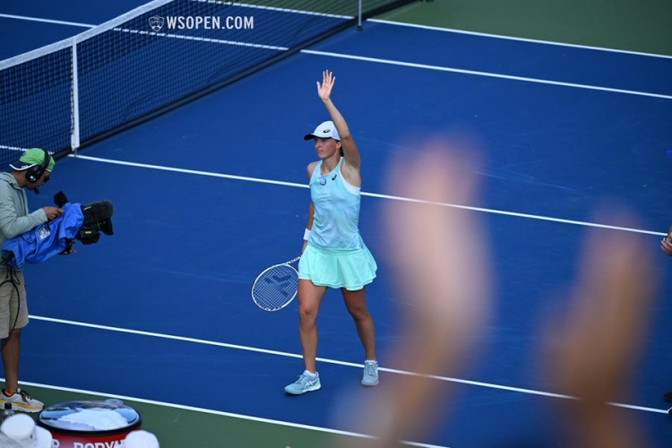 如此温情的 如此温情的